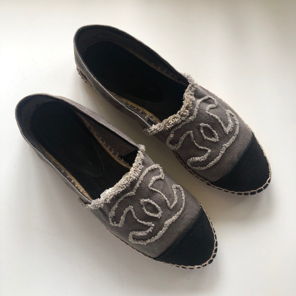Designer Shoes! - Picture 3 of 13